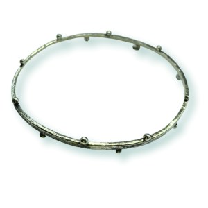 ANNIA BANGLE